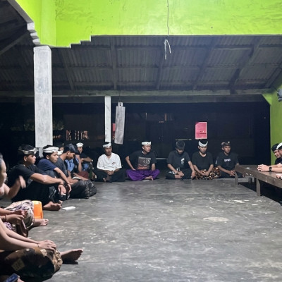 Tangkal Fenomena FOMO pada Generasi Muda, Metode Diskusi NORMA Kenalkan Konsep Wiweka di Pesisir Barat
