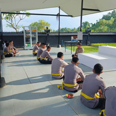 Relevansi Ajaran Karma Yoga dan Tri Kaya Parisudha, Landasan Etika Penegakan Hukum Humanis di Sulbar