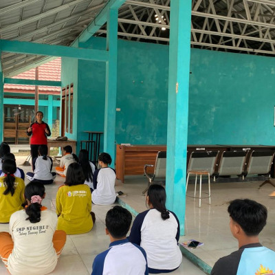 Harmonisasi Tubuh dan Pikiran, Praktik Yoga Berbasis Nilai Tri Guna Dibekalkan bagi Siswa SMA