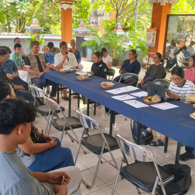 Implementasi Pawongan Tri Hita Karana, SDHD Banjar Jaksel Salurkan Beasiswa OTAK'S Batch 1