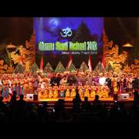Peringatan Dharma Shanti Nasional 2013 di Istora Senayan Jakarta
