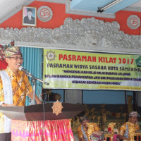 Ketua PHDI Samarinda tutup Pasraman Kilat 2017 Pasraman Widya Sasana Kota Samarinda